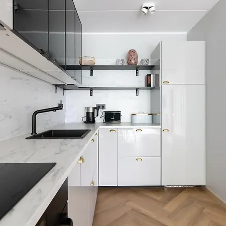 Rosi Art Deco With Parking Apartament