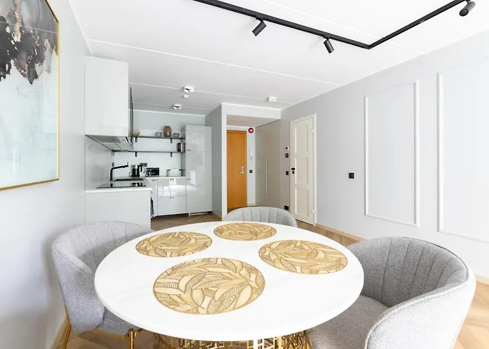 Rosi Art Deco With Parking Tallinn